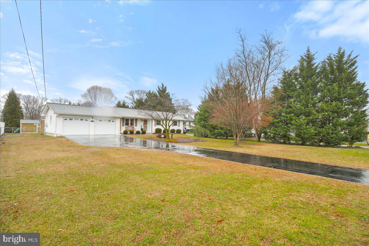 1012 SHORELAND DRIVE