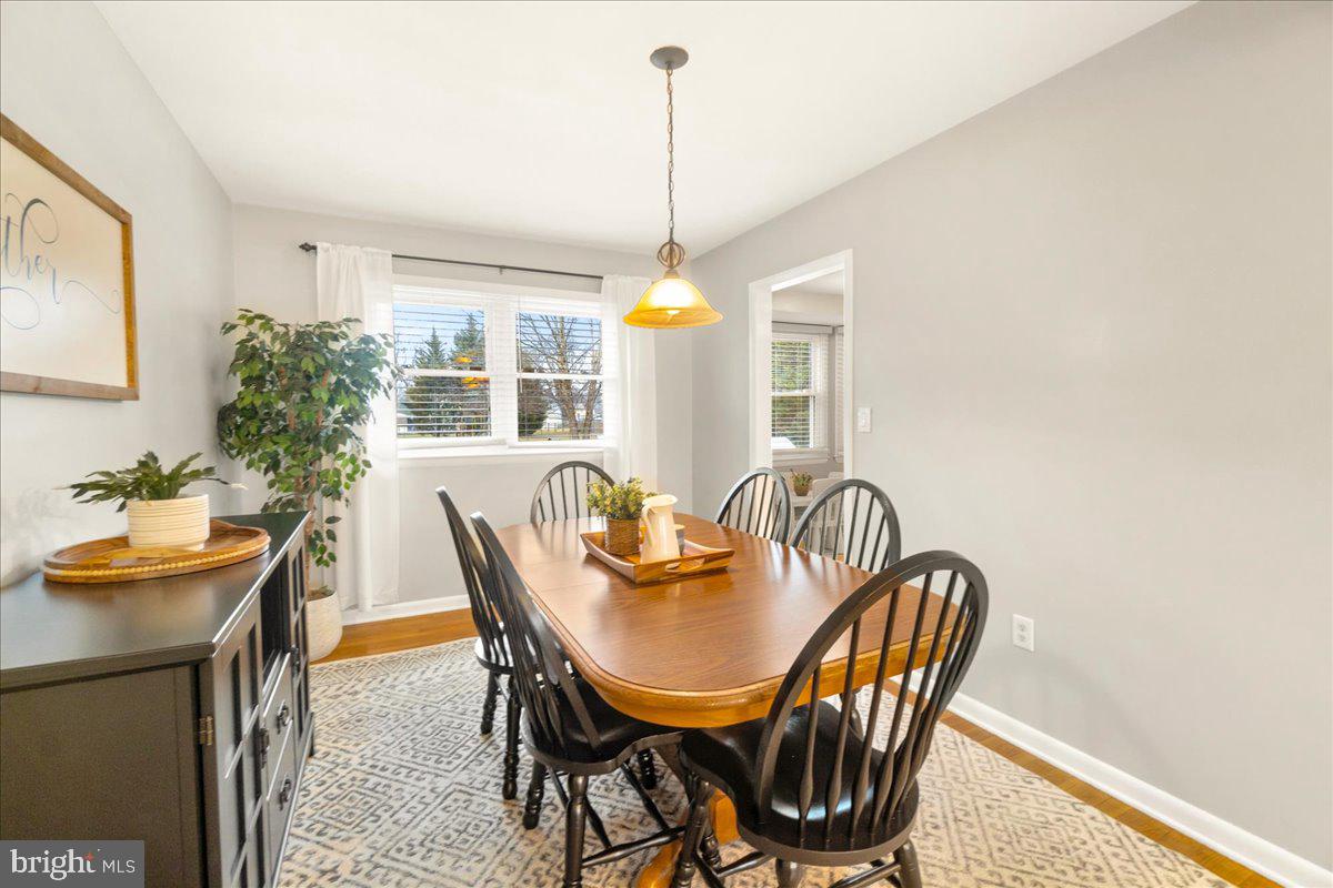 1012 SHORELAND DRIVE