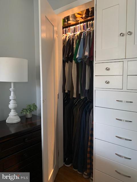 1012 SHORELAND DRIVE