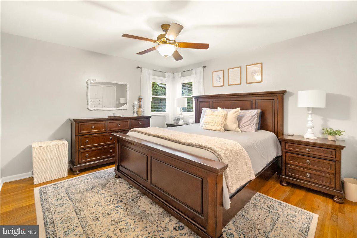 1012 SHORELAND DRIVE