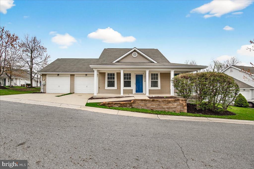 1110 JOUSTING WAY