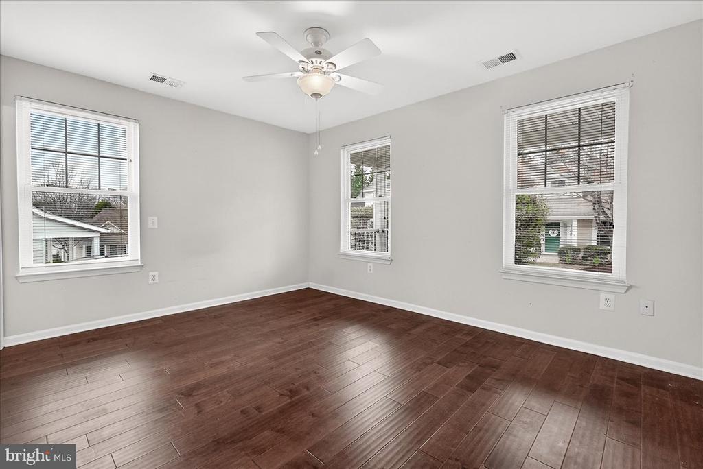 1110 JOUSTING WAY