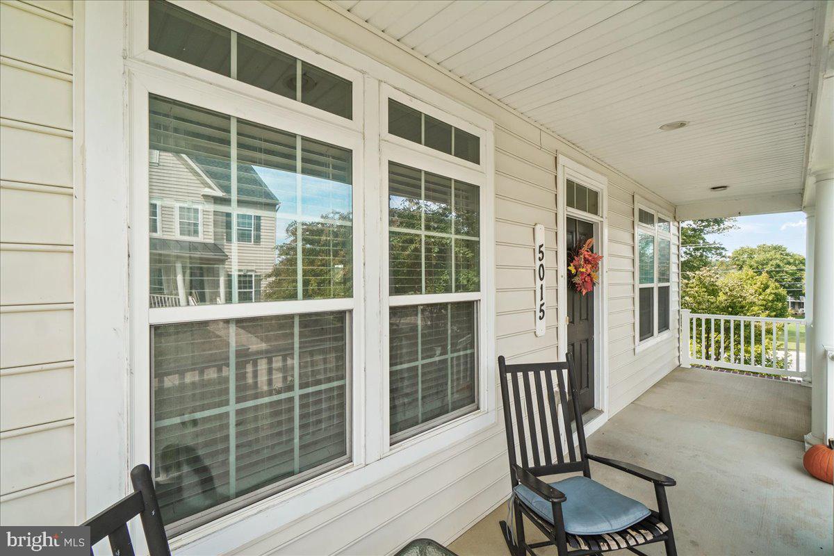 5015 SMALL GAINS WAY