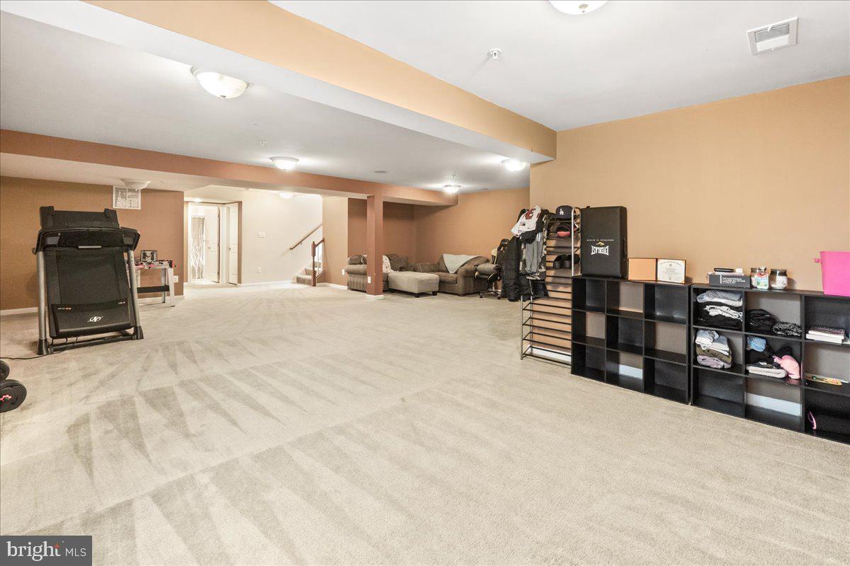 5015 SMALL GAINS WAY