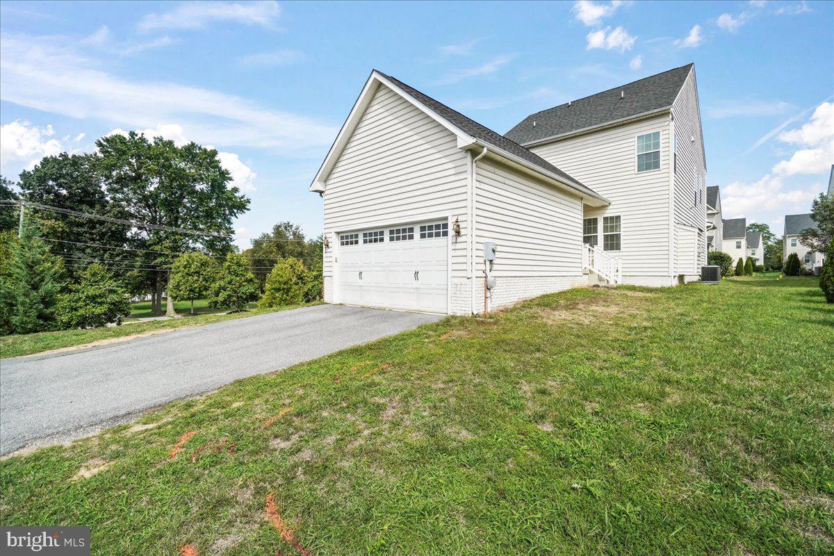 5015 SMALL GAINS WAY