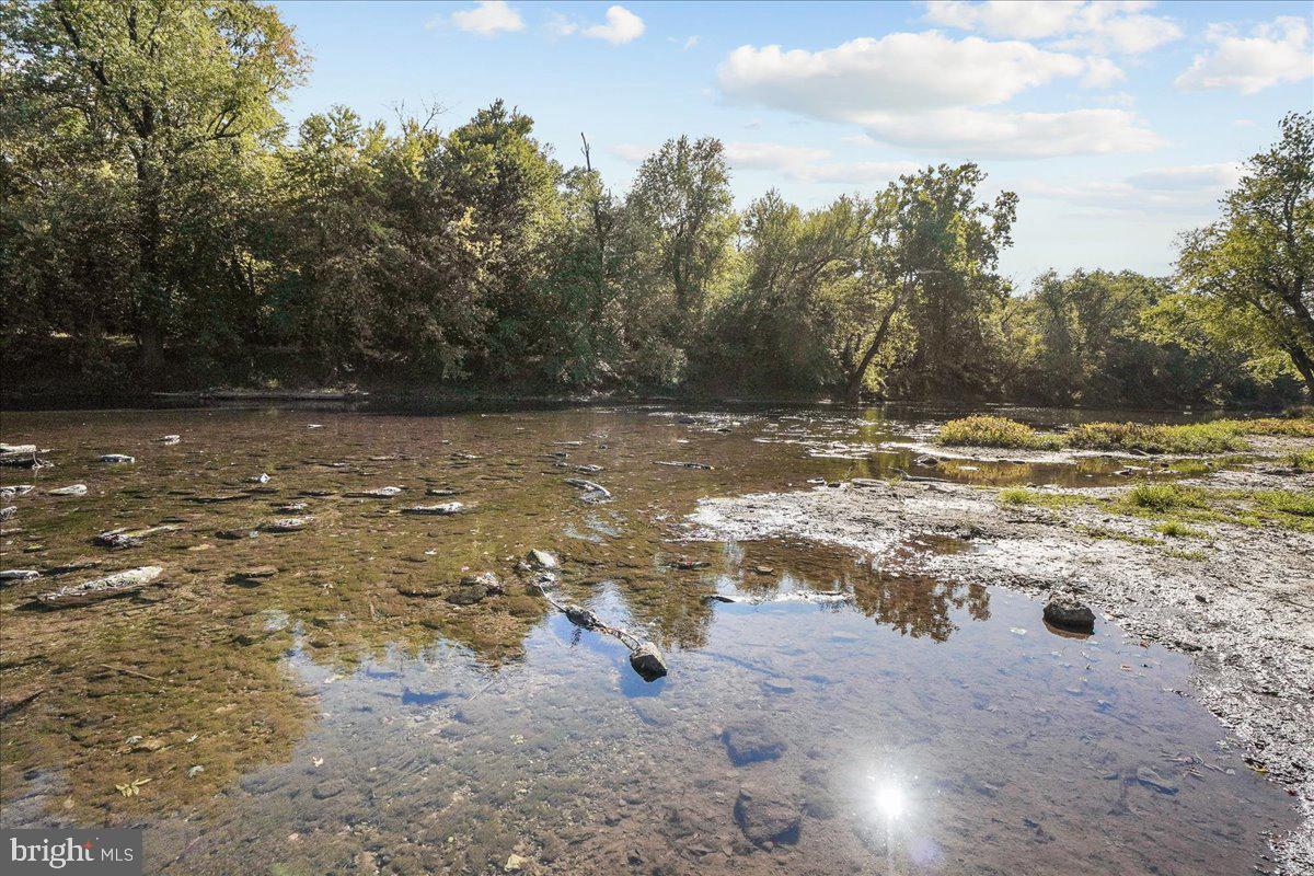 116 FIELDSTONE COURT