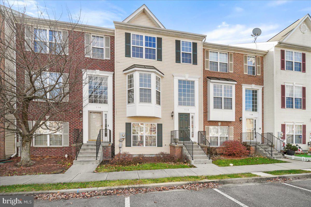 116 FIELDSTONE COURT