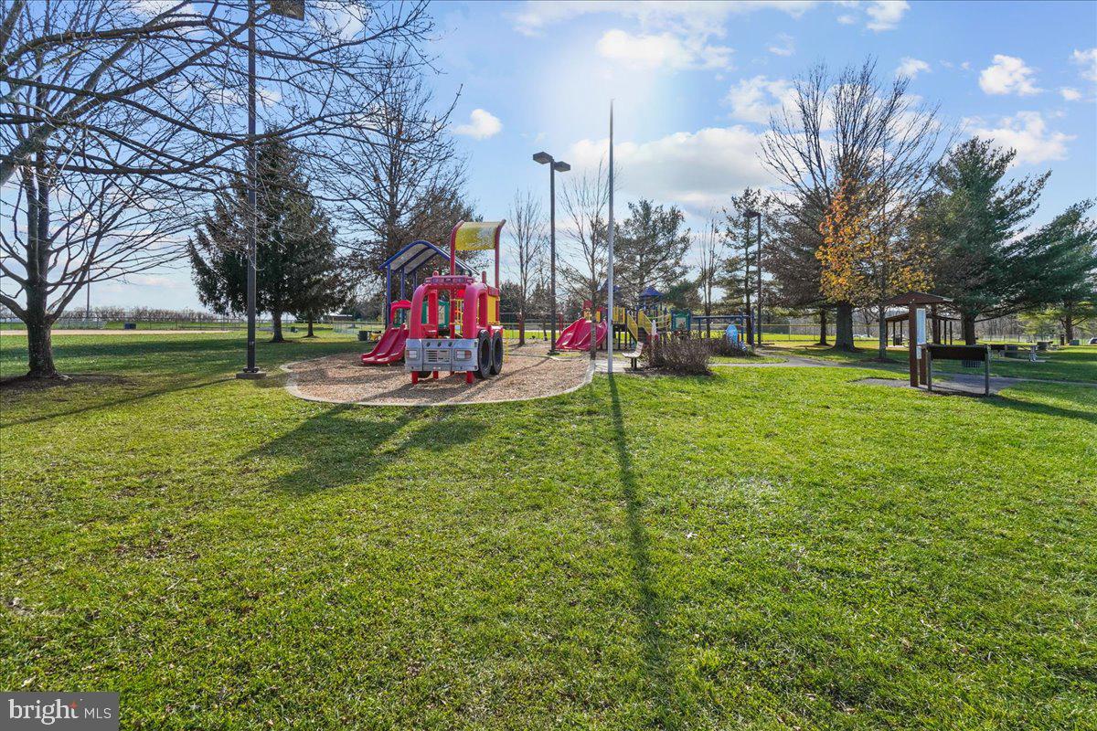 3904 BRAVEHEART CIRCLE