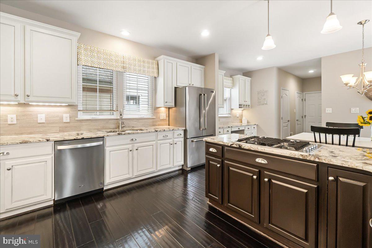 3904 BRAVEHEART CIRCLE