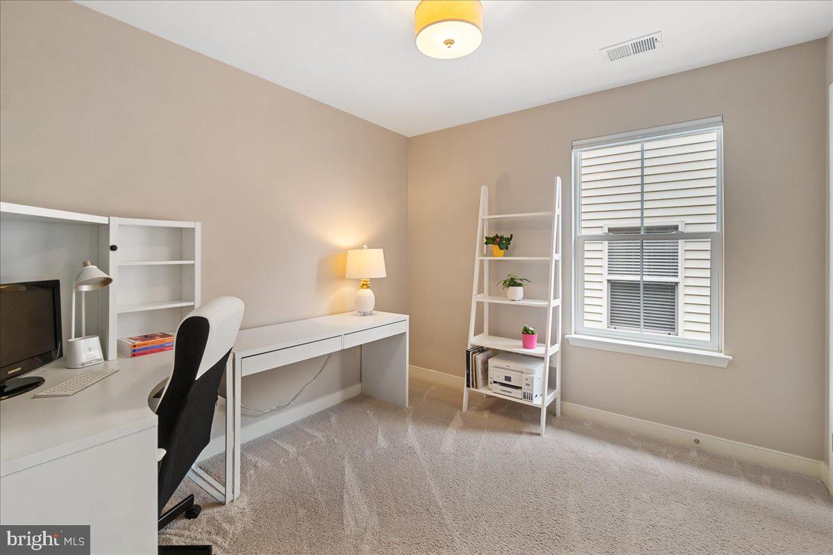 3904 BRAVEHEART CIRCLE