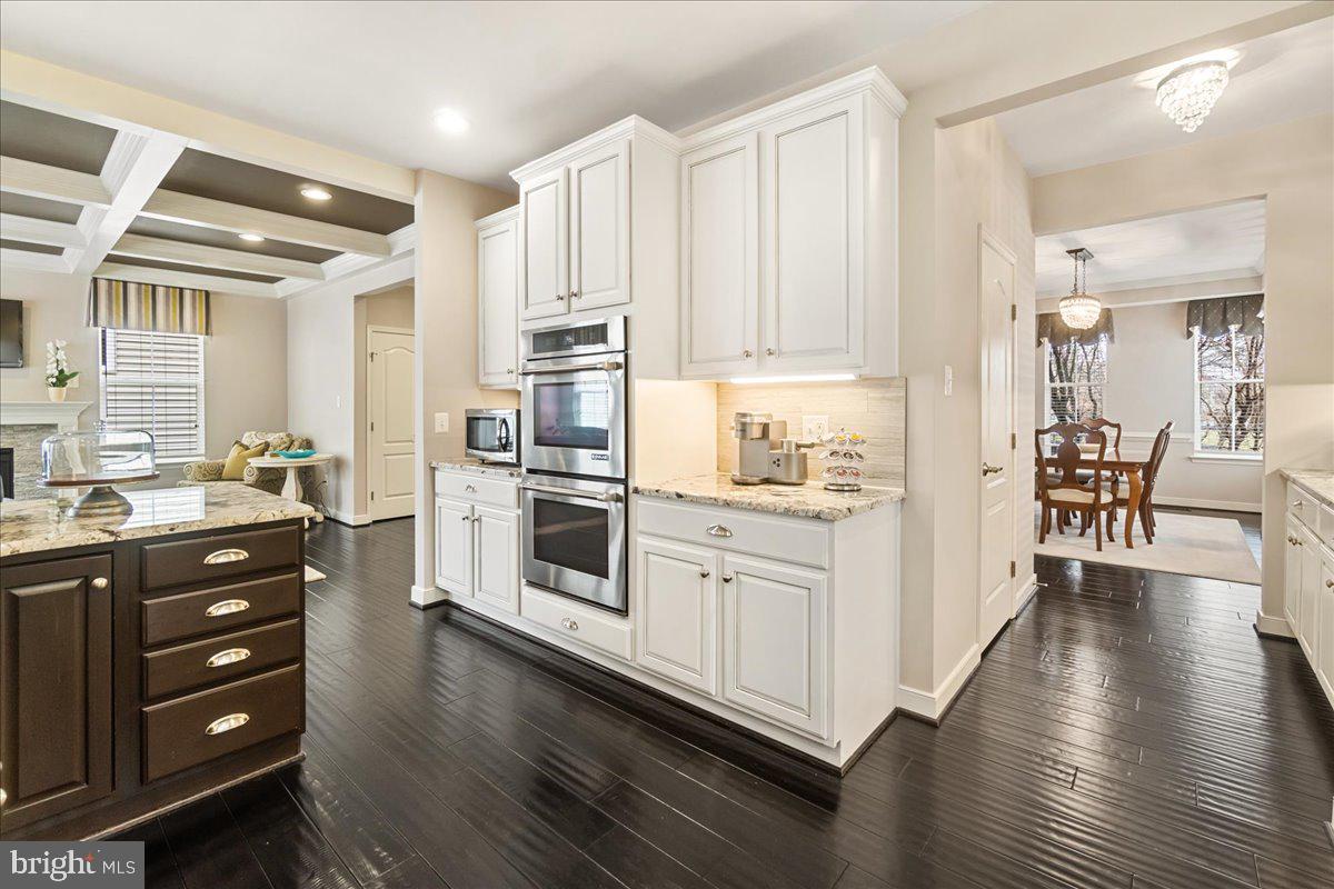 3904 BRAVEHEART CIRCLE