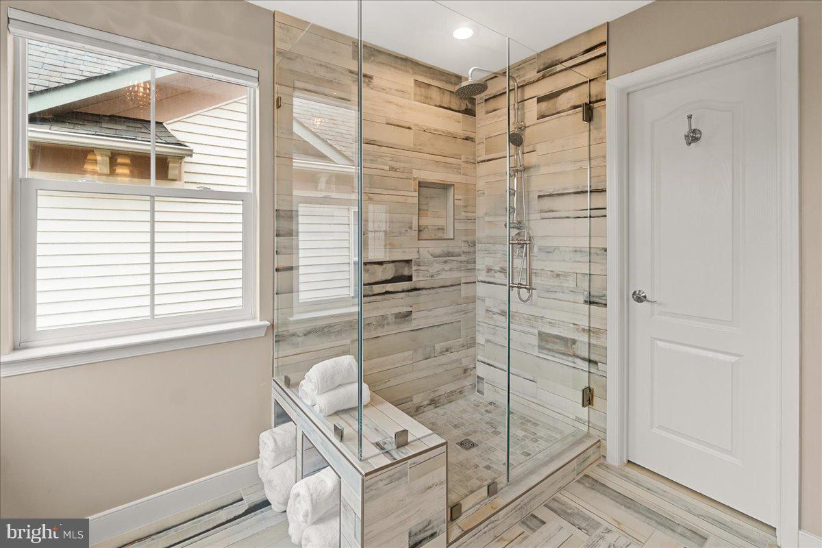 3904 BRAVEHEART CIRCLE