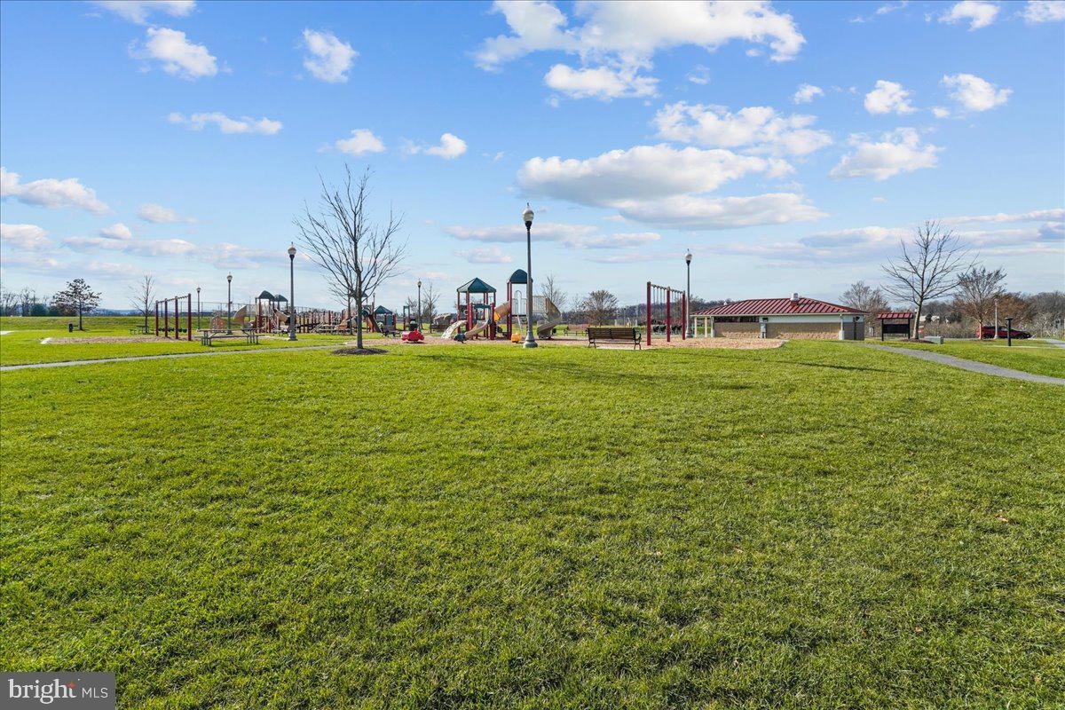 3904 BRAVEHEART CIRCLE