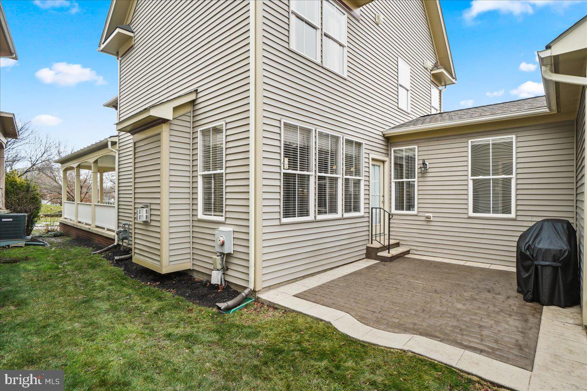 3904 BRAVEHEART CIRCLE