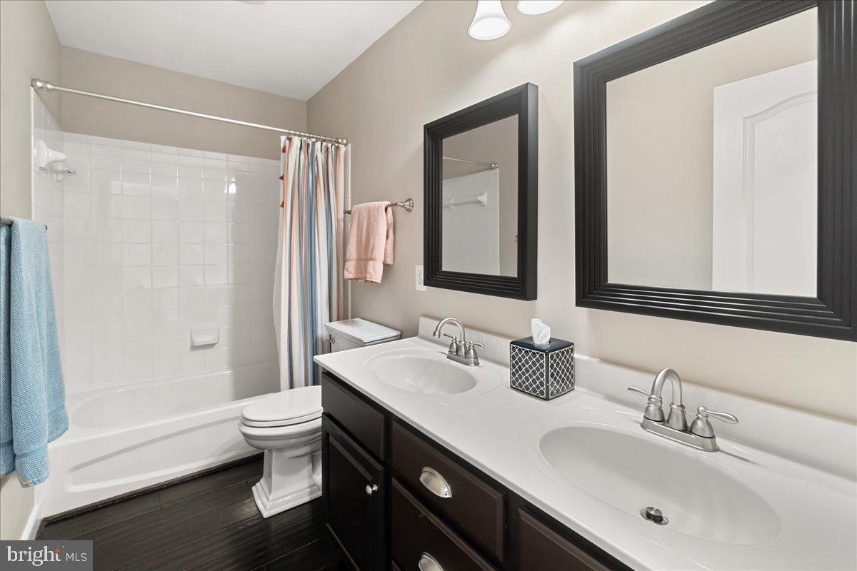 3904 BRAVEHEART CIRCLE