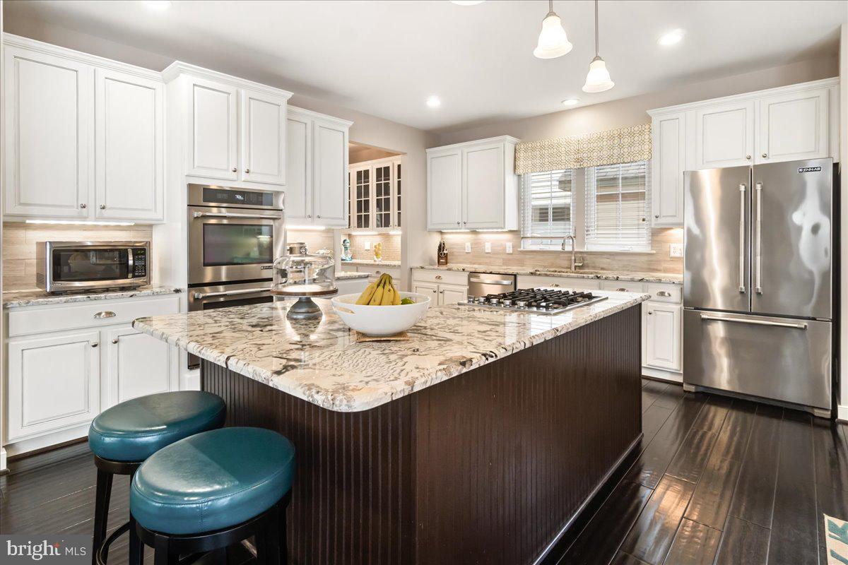 3904 BRAVEHEART CIRCLE