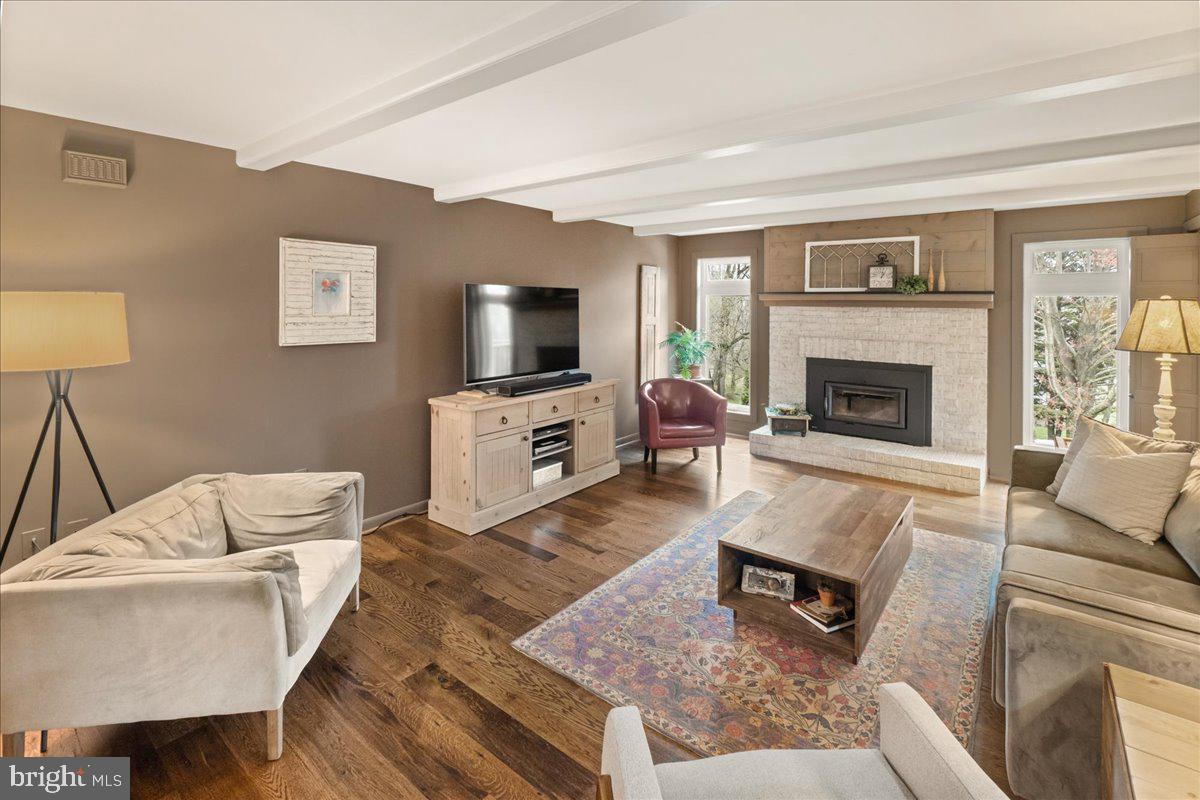 10241 FOUNTAIN SCHOOL ROAD