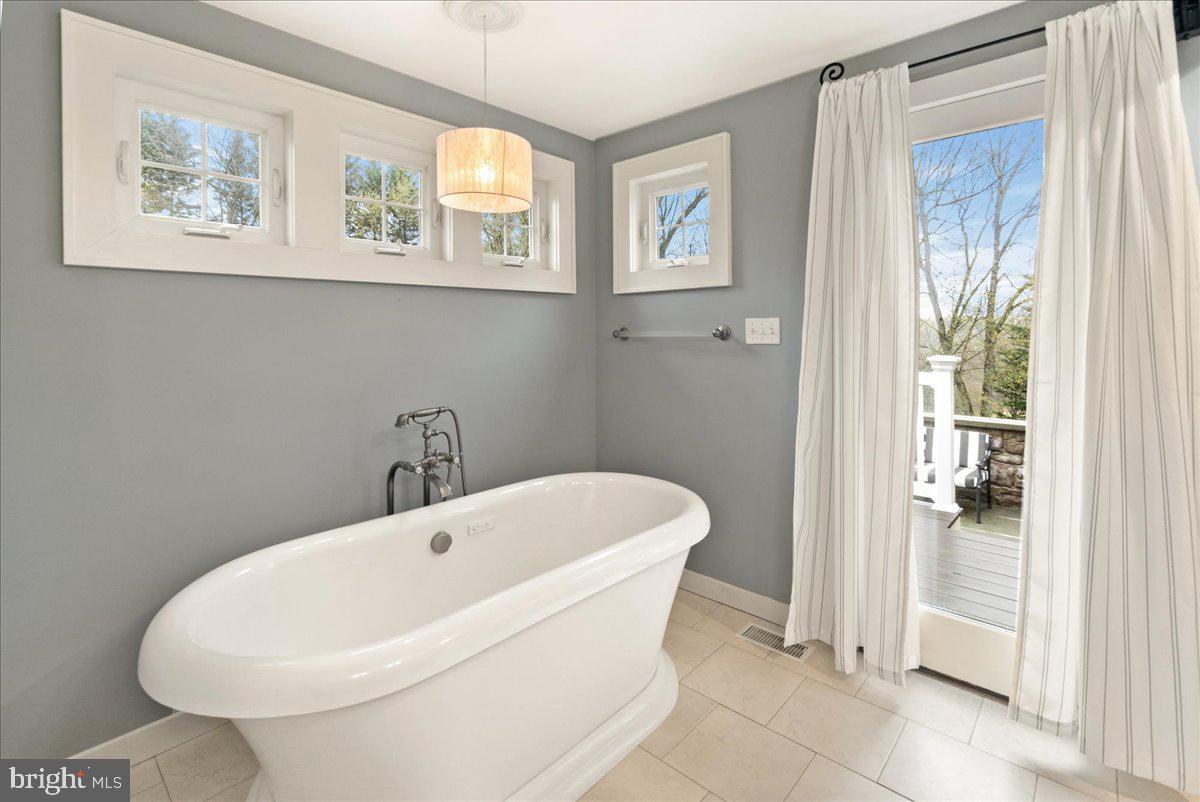 10241 FOUNTAIN SCHOOL ROAD