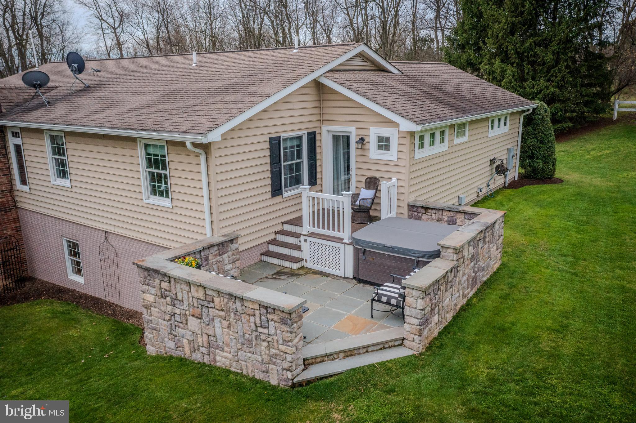 10241 FOUNTAIN SCHOOL ROAD