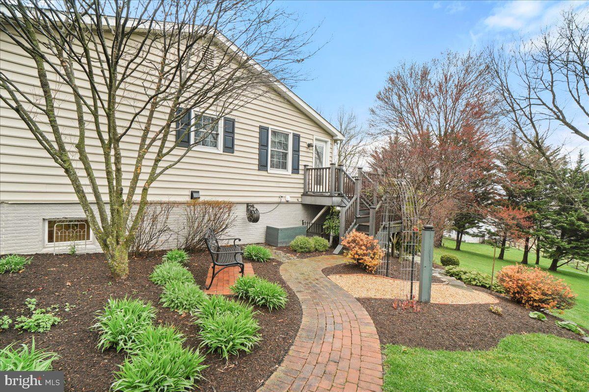 10241 FOUNTAIN SCHOOL ROAD