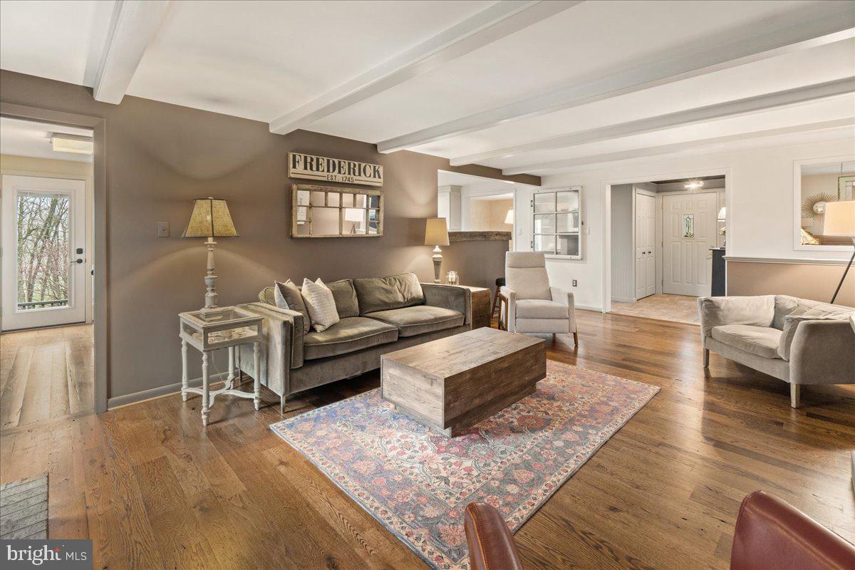 10241 FOUNTAIN SCHOOL ROAD