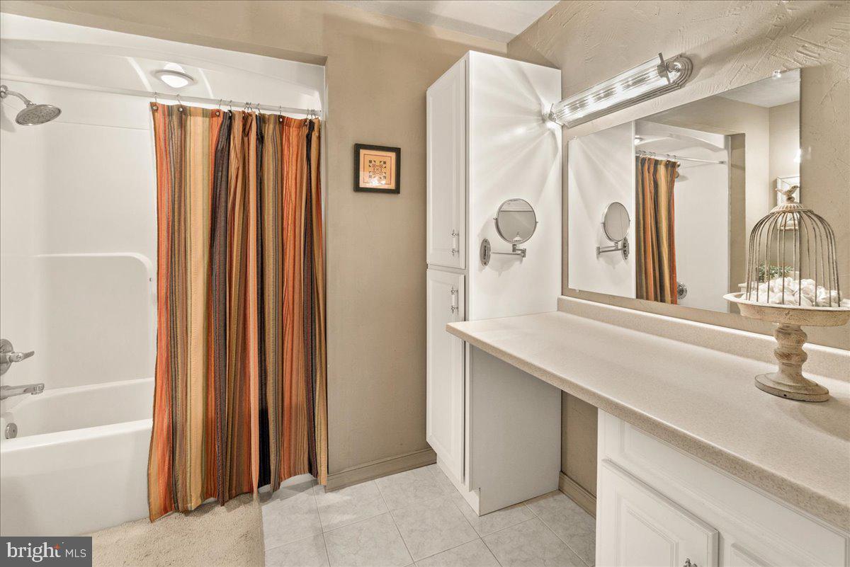 10241 FOUNTAIN SCHOOL ROAD