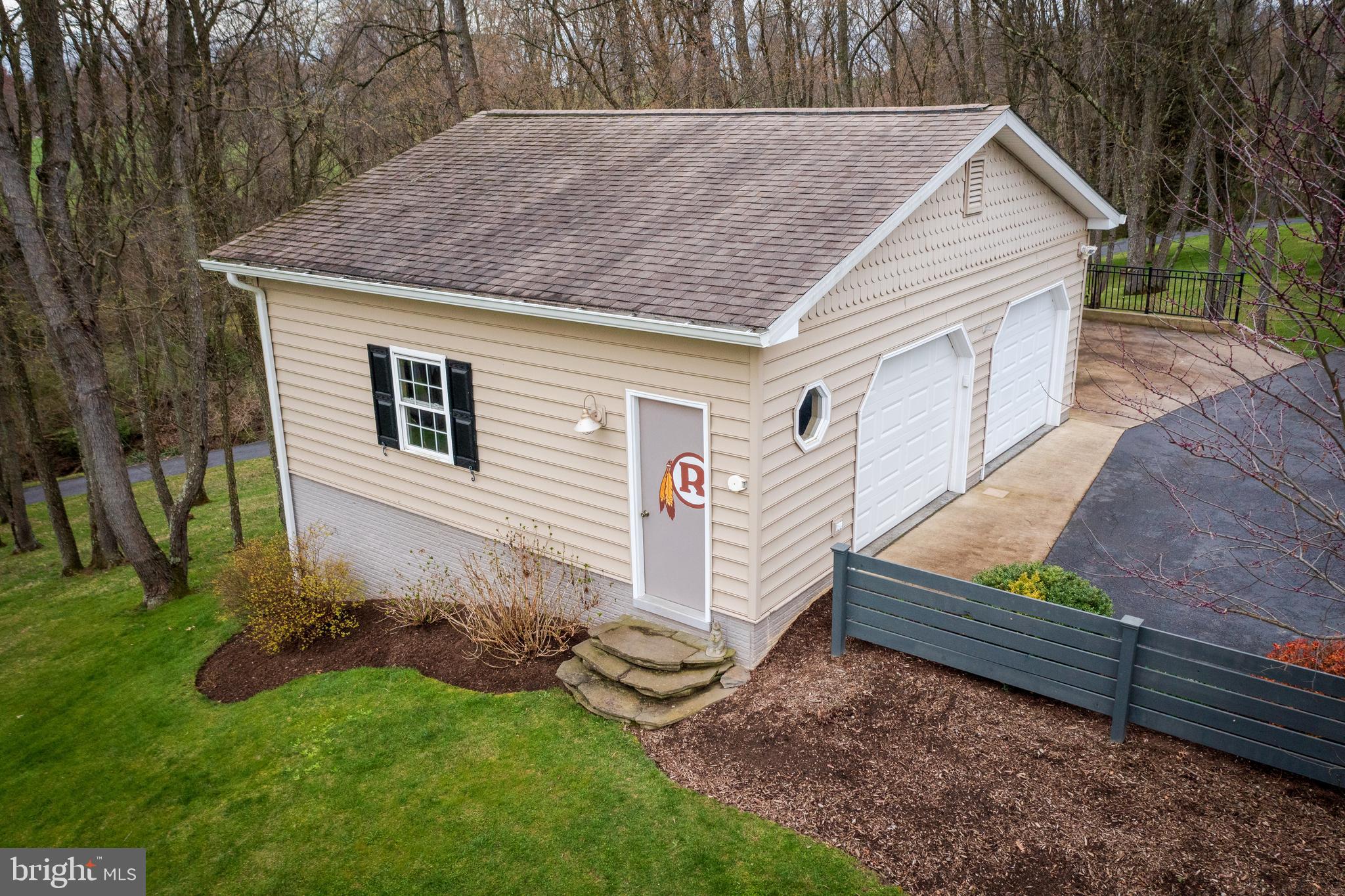 10241 FOUNTAIN SCHOOL ROAD