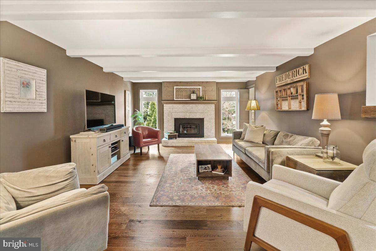 10241 FOUNTAIN SCHOOL ROAD