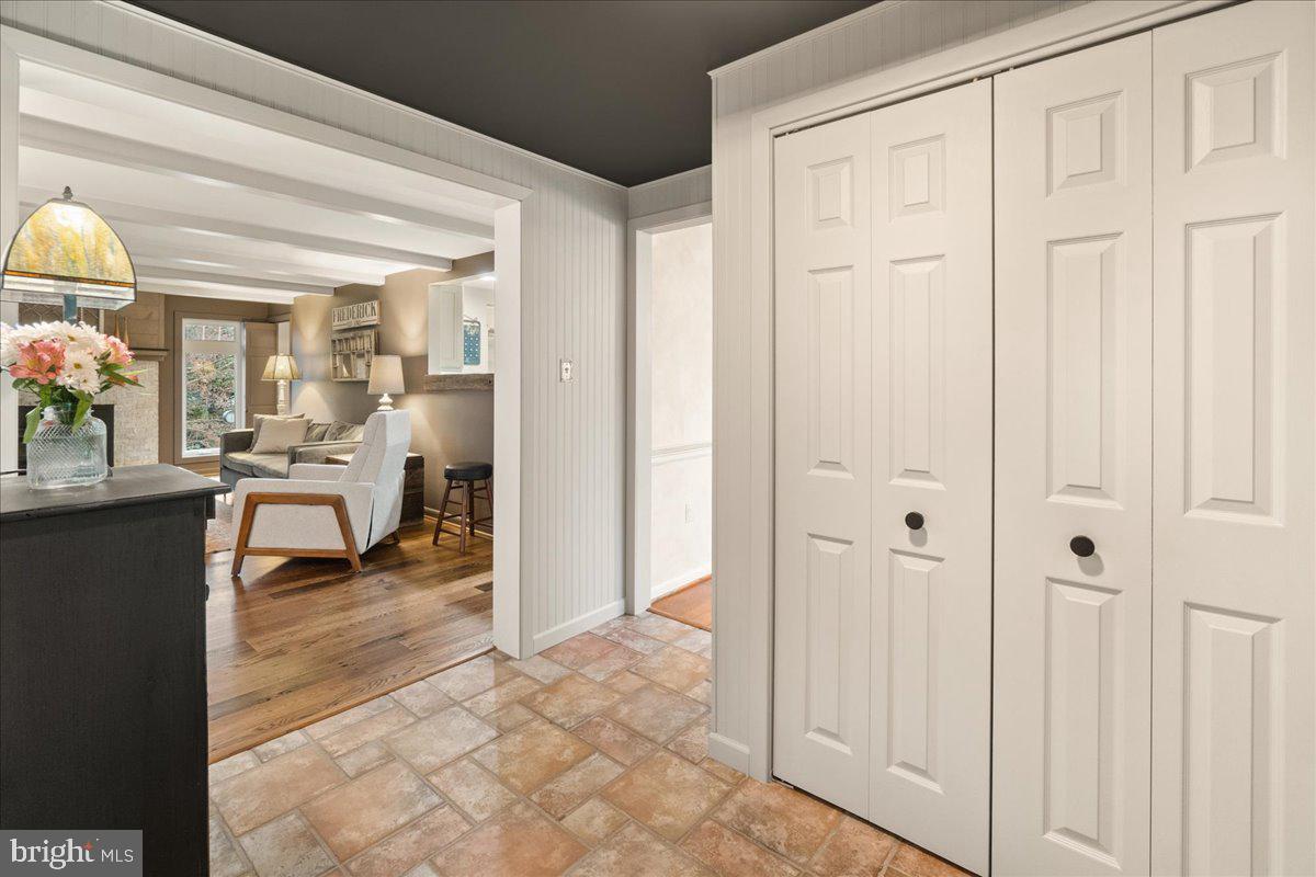 10241 FOUNTAIN SCHOOL ROAD