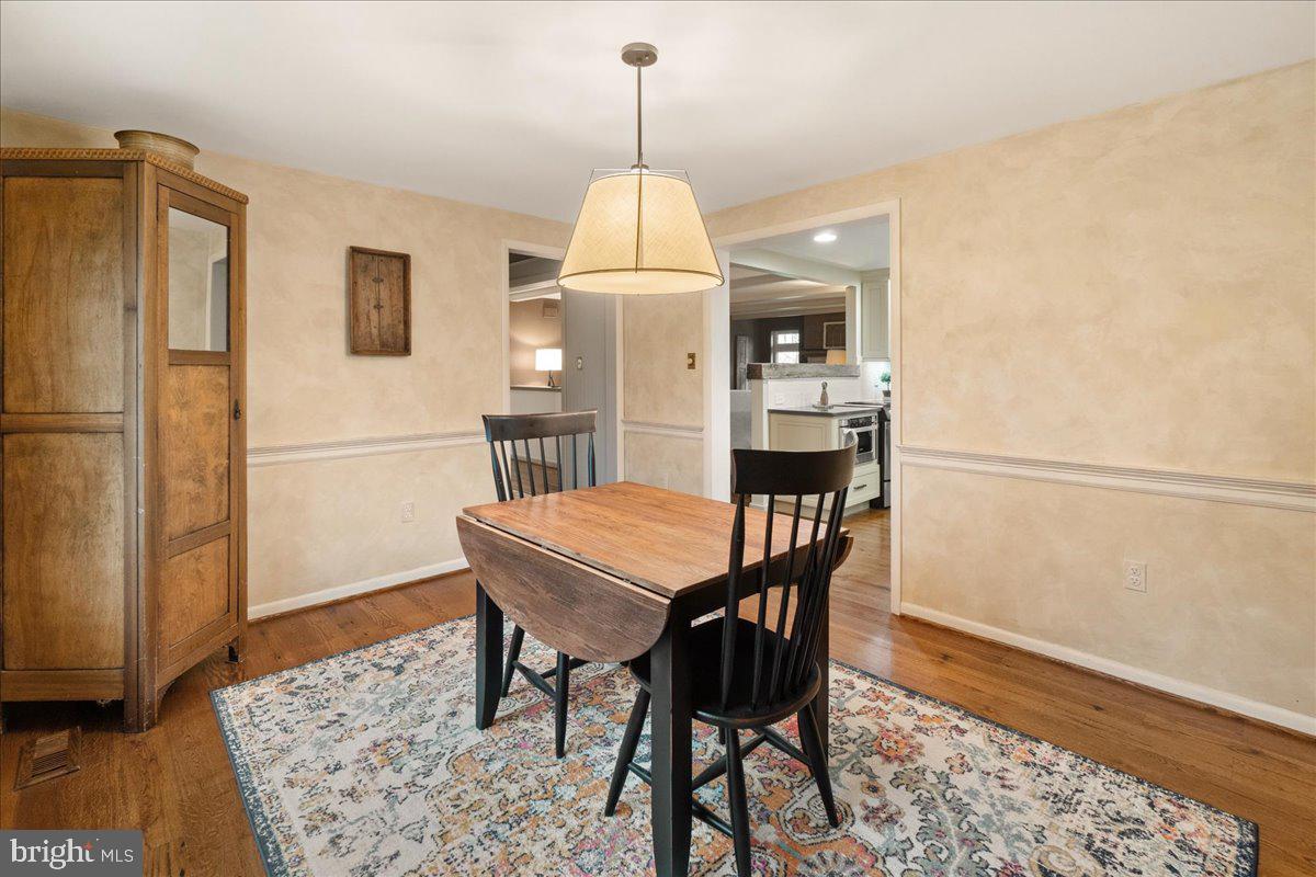 10241 FOUNTAIN SCHOOL ROAD