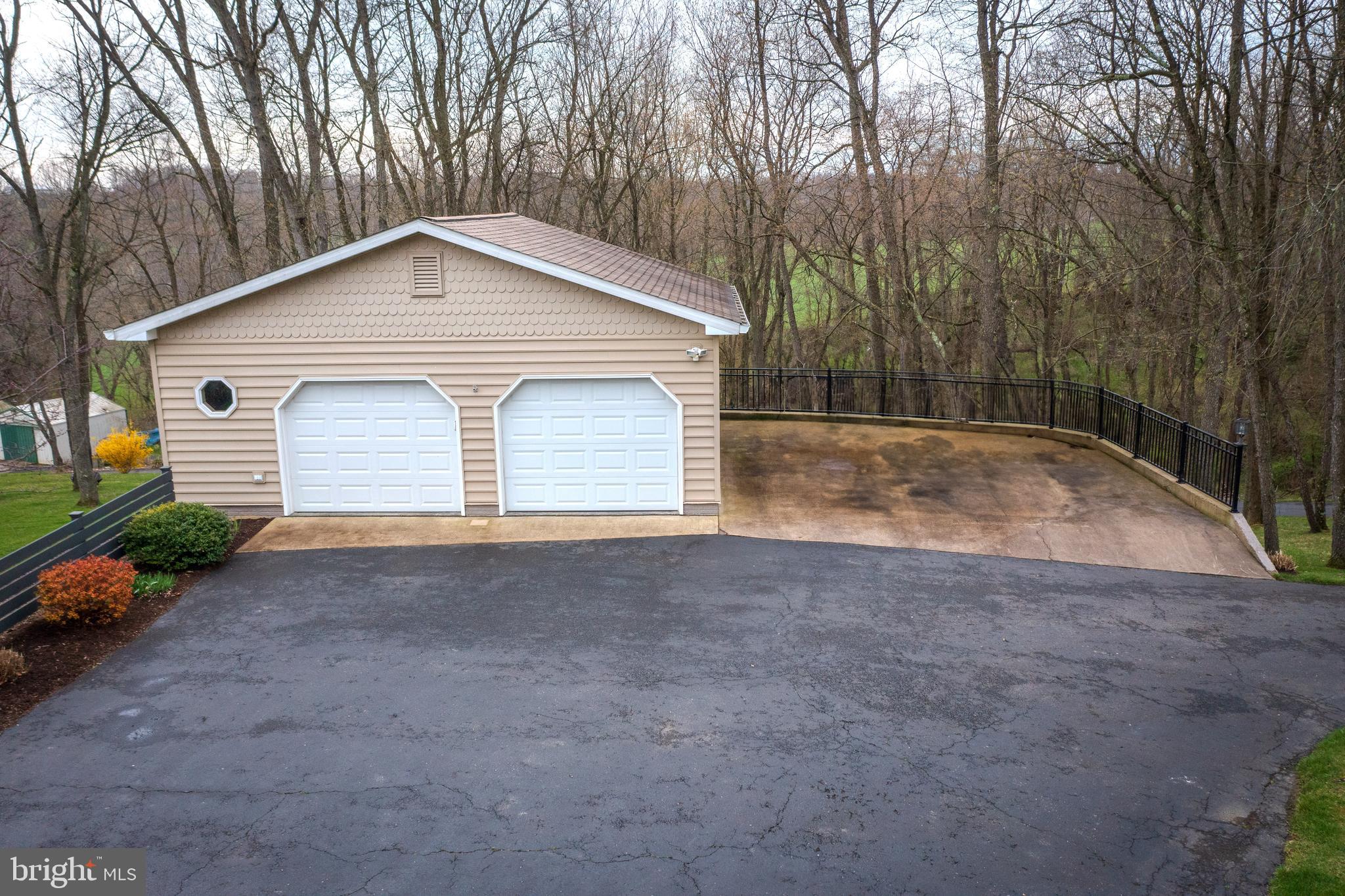 10241 FOUNTAIN SCHOOL ROAD