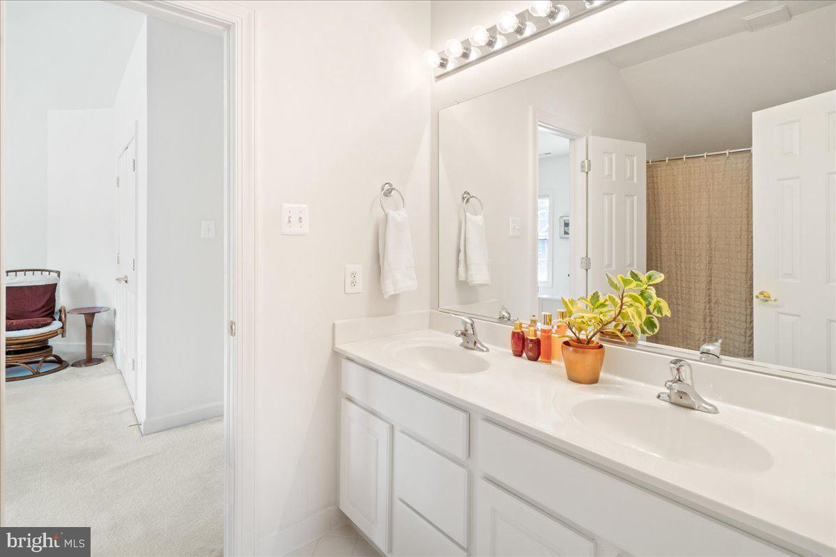 11150 INNSBROOK COURT