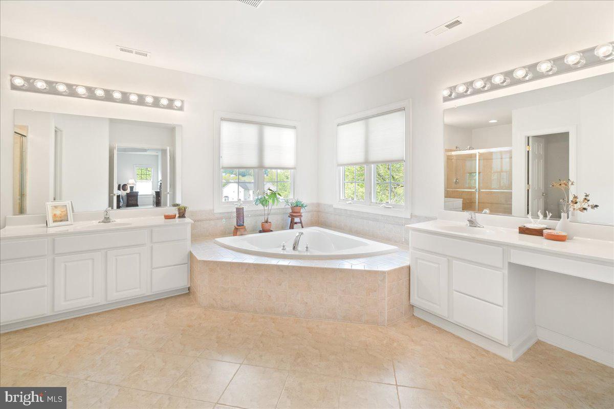 11150 INNSBROOK COURT