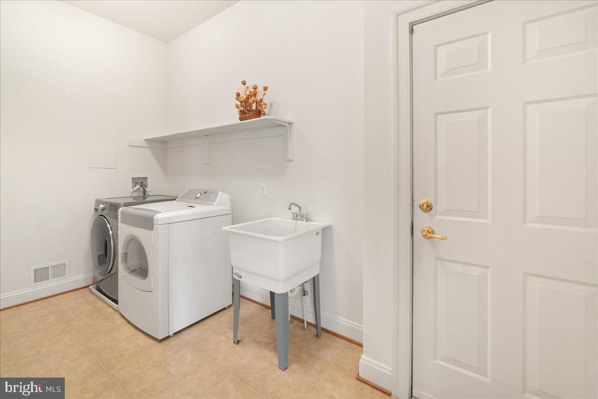 11150 INNSBROOK COURT