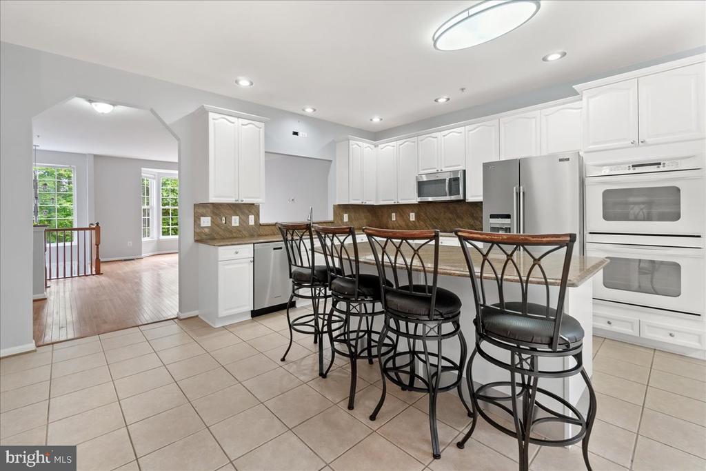 9558 BURGEE COURT