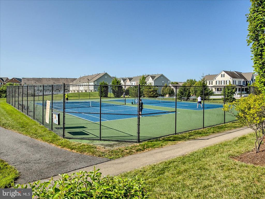 9558 BURGEE COURT