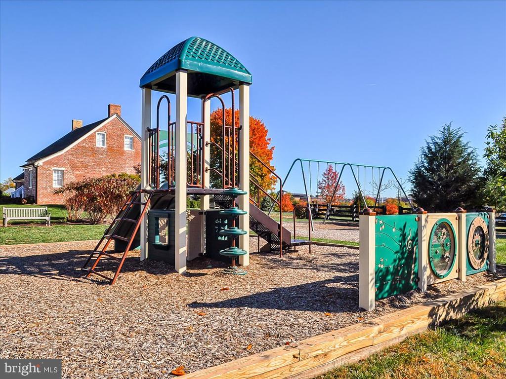 9558 BURGEE COURT
