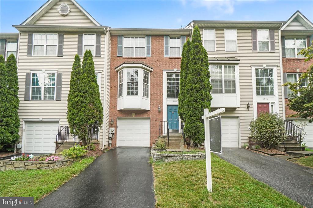9558 BURGEE COURT