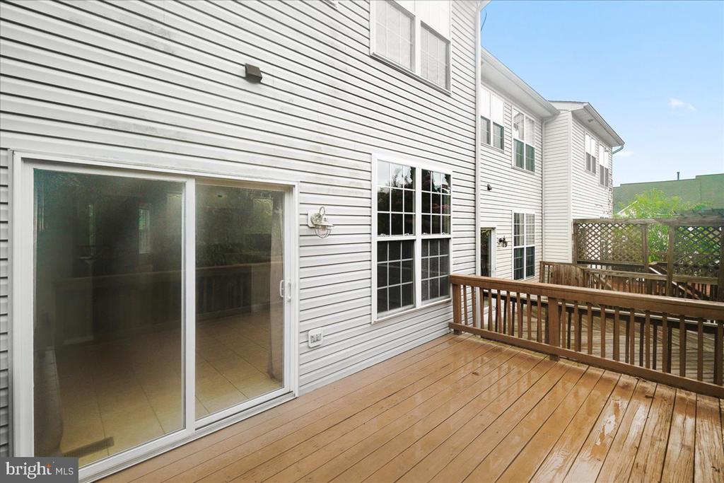 9558 BURGEE COURT