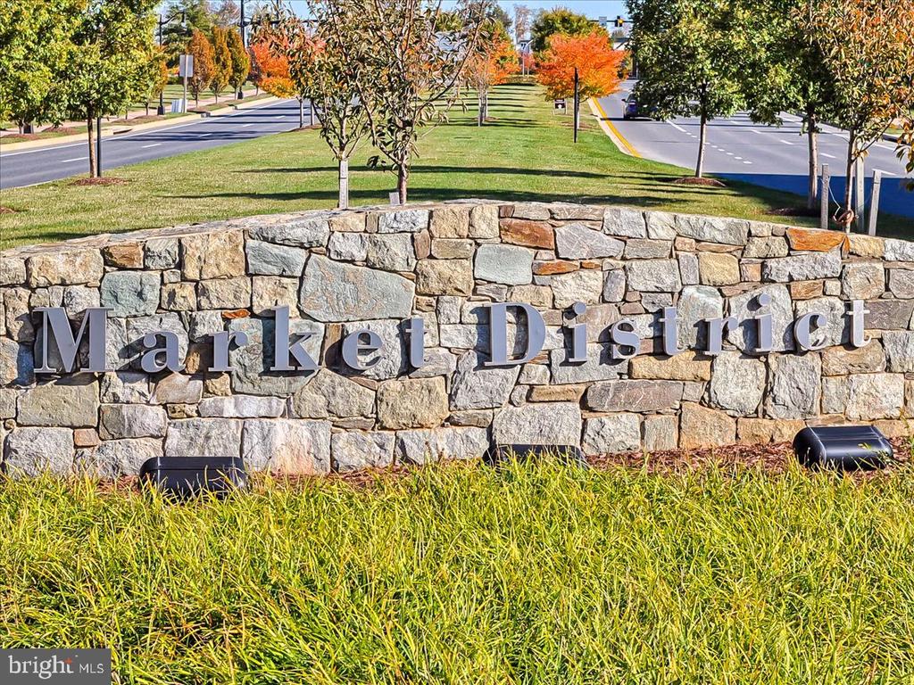 9558 BURGEE COURT