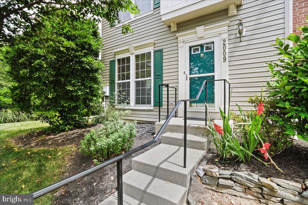 2009 SUMNER DRIVE