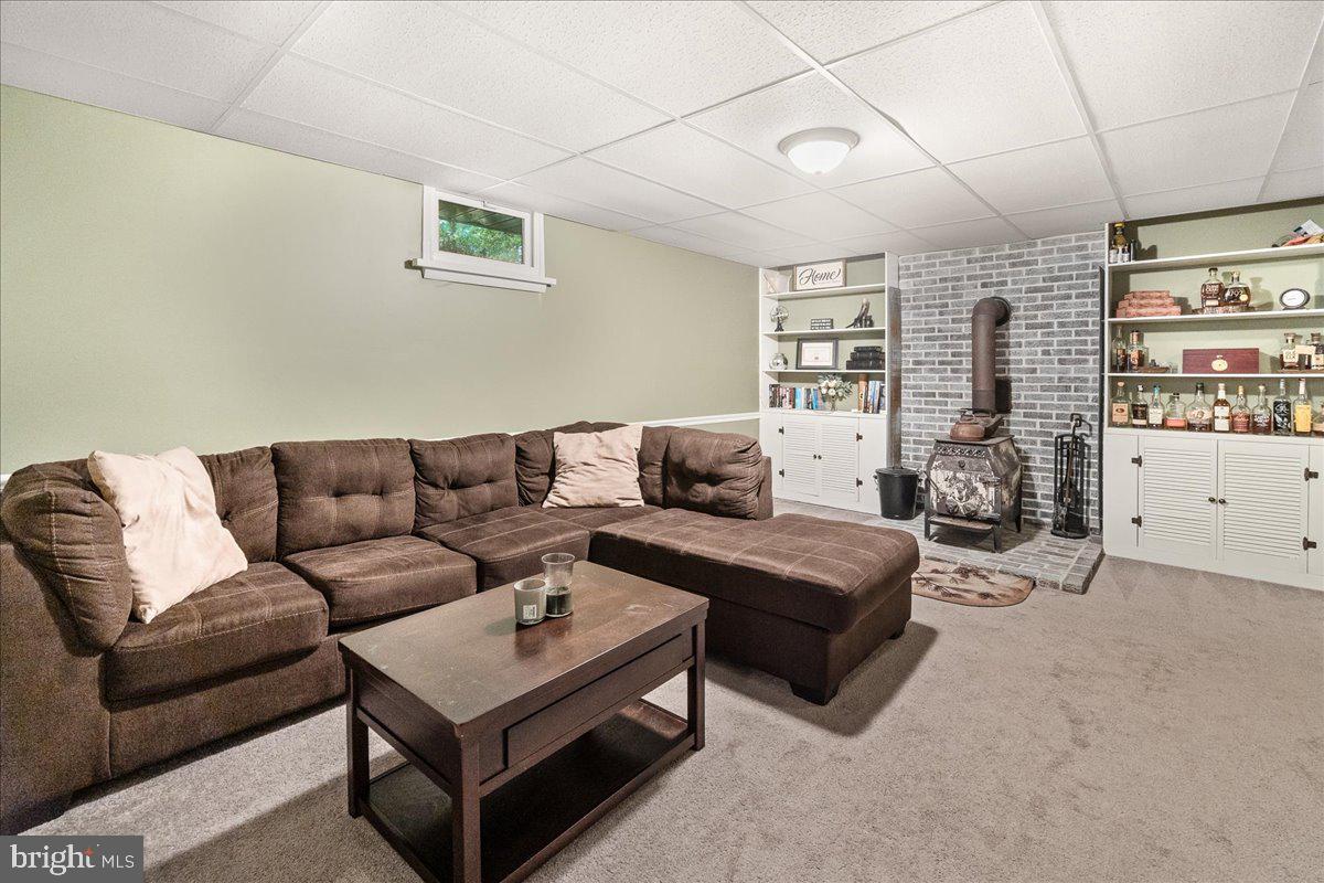 7804 HORSESHOE COURT