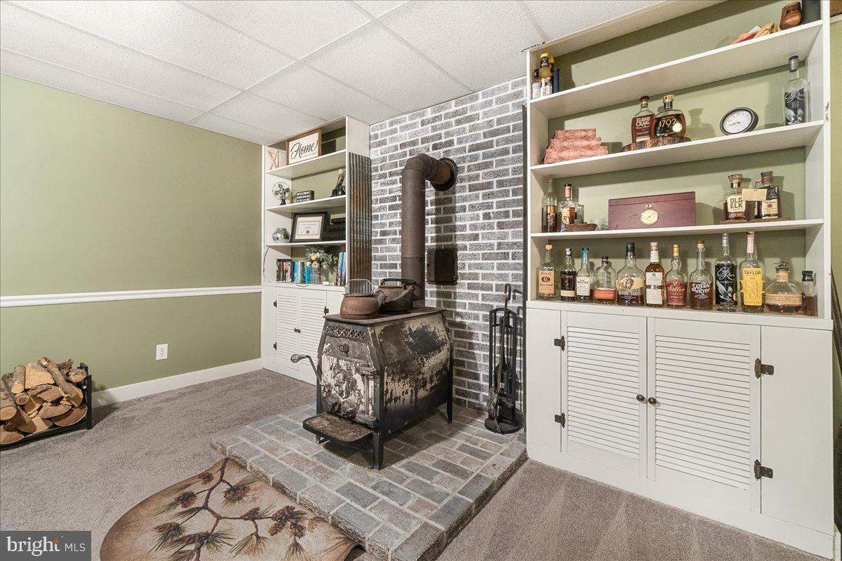 7804 HORSESHOE COURT