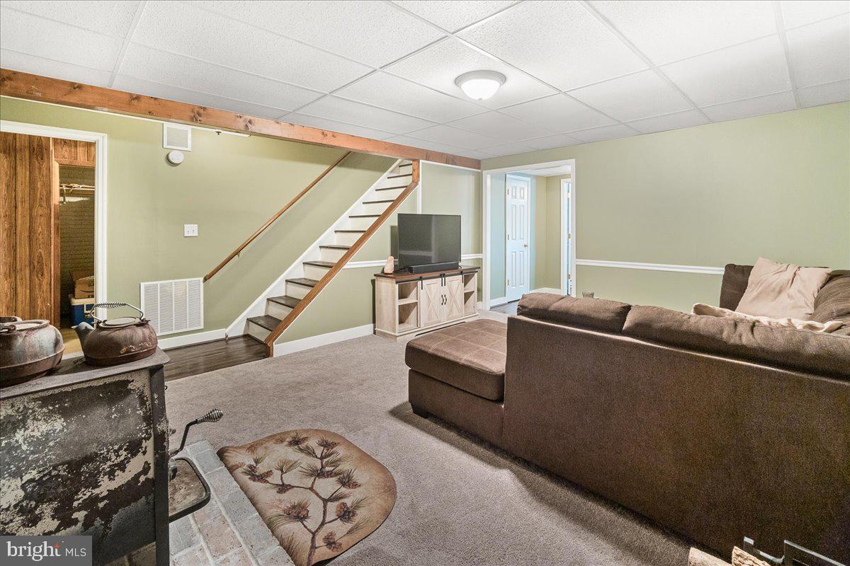 7804 HORSESHOE COURT