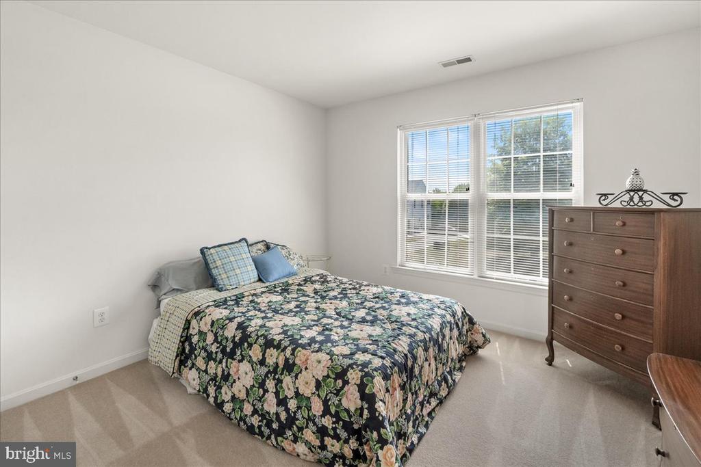 4404 ROB MAR DRIVE