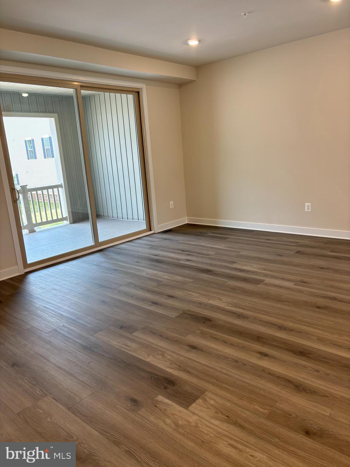 10140 LAKE LINGANORE BOULEVARD