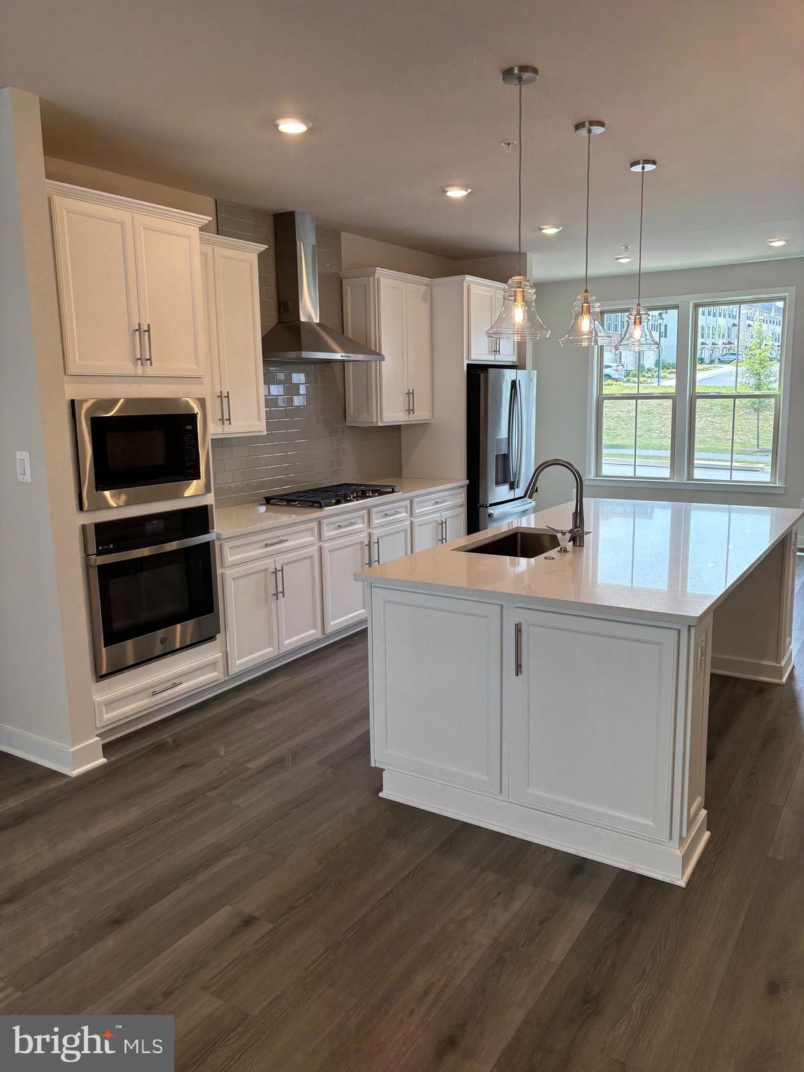 10140 LAKE LINGANORE BOULEVARD