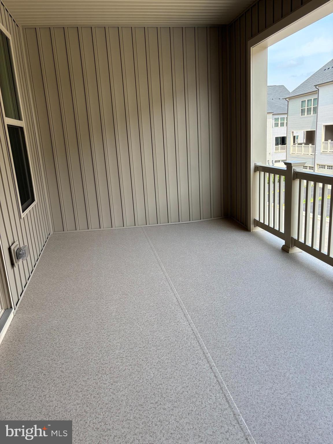 10140 LAKE LINGANORE BOULEVARD