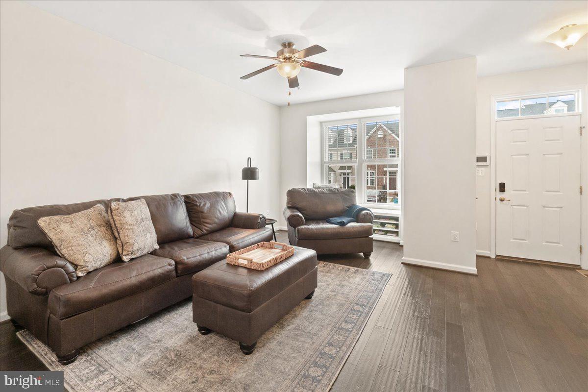 4571 TINDER BOX CIRCLE