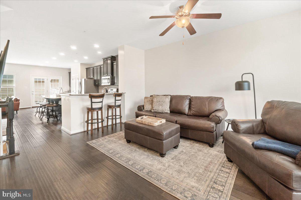 4571 TINDER BOX CIRCLE